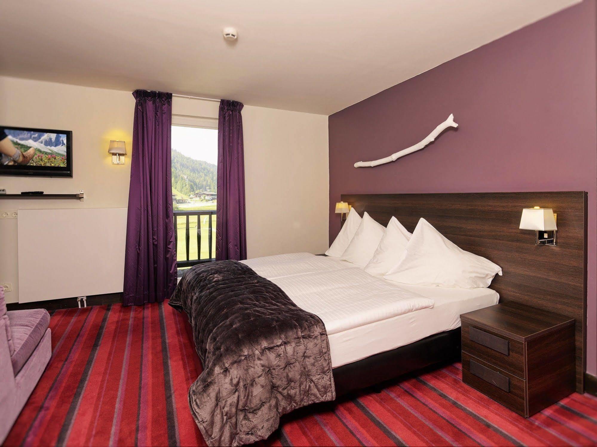 Hotel Wetterstein Seefeld Seefeld in Tirol Bagian luar foto
